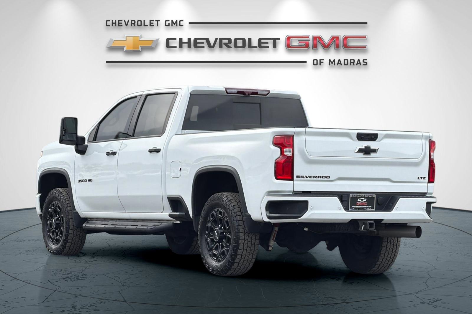 Used 2022 Chevrolet Silverado 3500 LTZ w/ LTZ Plus Package image 5
