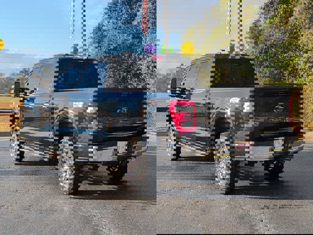 Used 2023 Ford F150 Lariat image 6