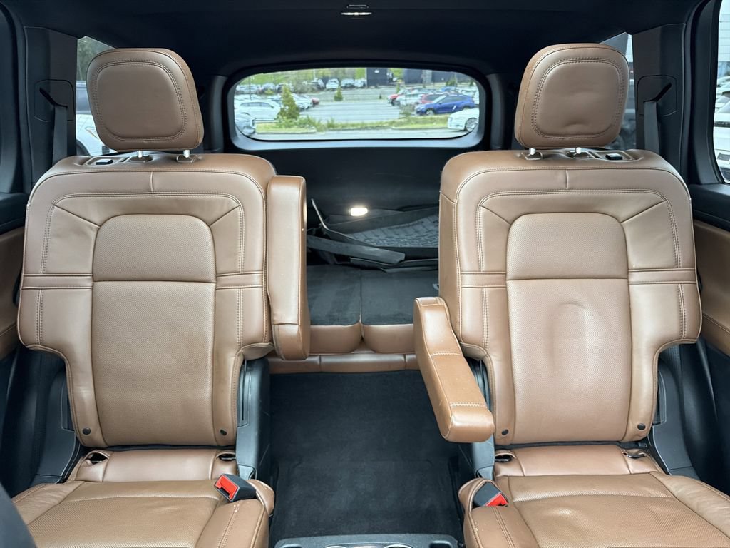 Used 2022 Lincoln Aviator Reserve w/ Elements Package Plus AWD/4WD image 29