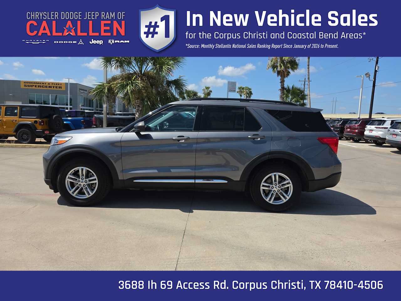Used 2022 Ford Explorer XLT AWD/4WD image 11