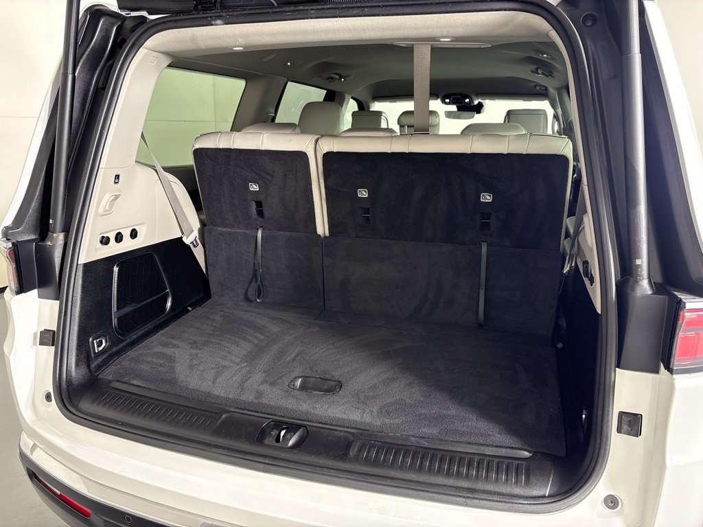 Used 2023 Jeep Wagoneer 2WD image 24