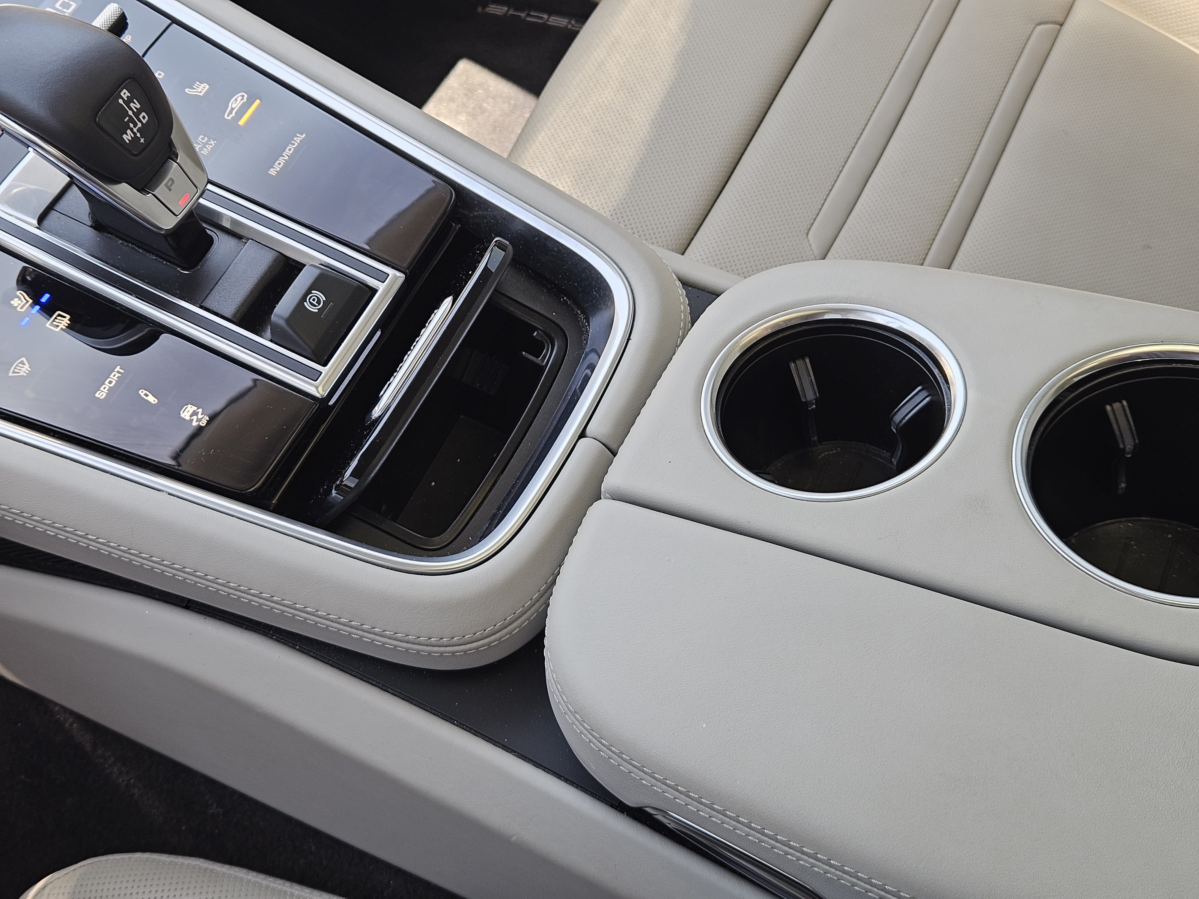 Certified 2023 Porsche Panamera 4S AWD/4WD image 20