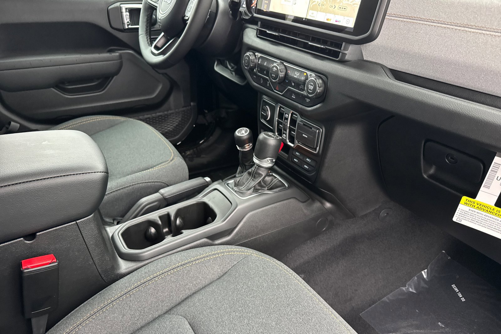 New 2025 Jeep Gladiator Sport image 14