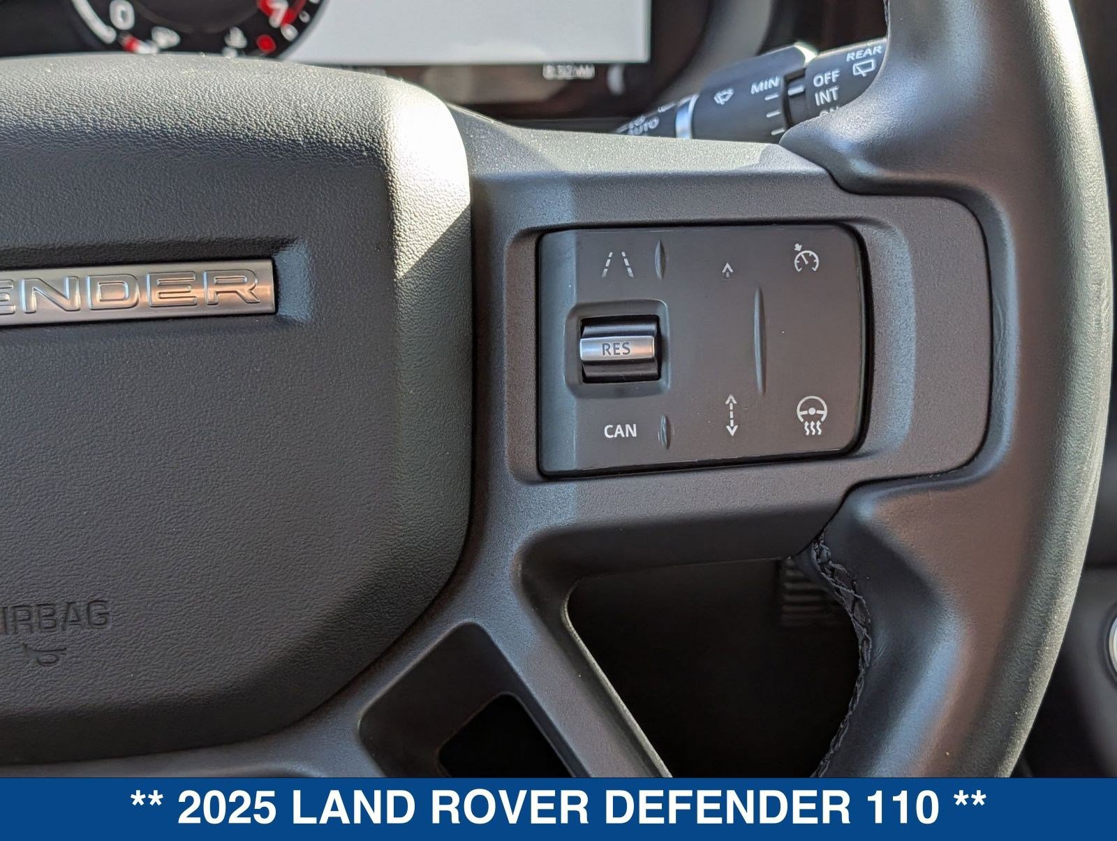 Used 2025 Land Rover Defender 110 S image 26