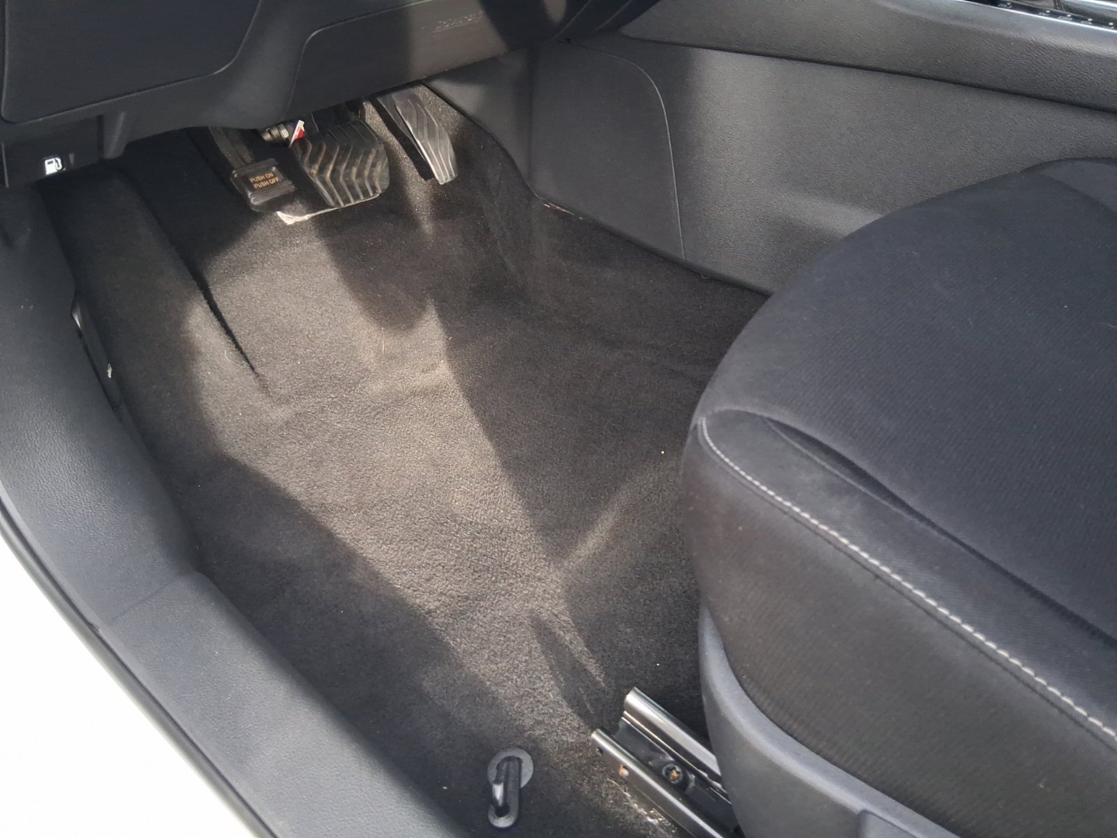 Used 2021 Nissan Sentra SV FWD image 7