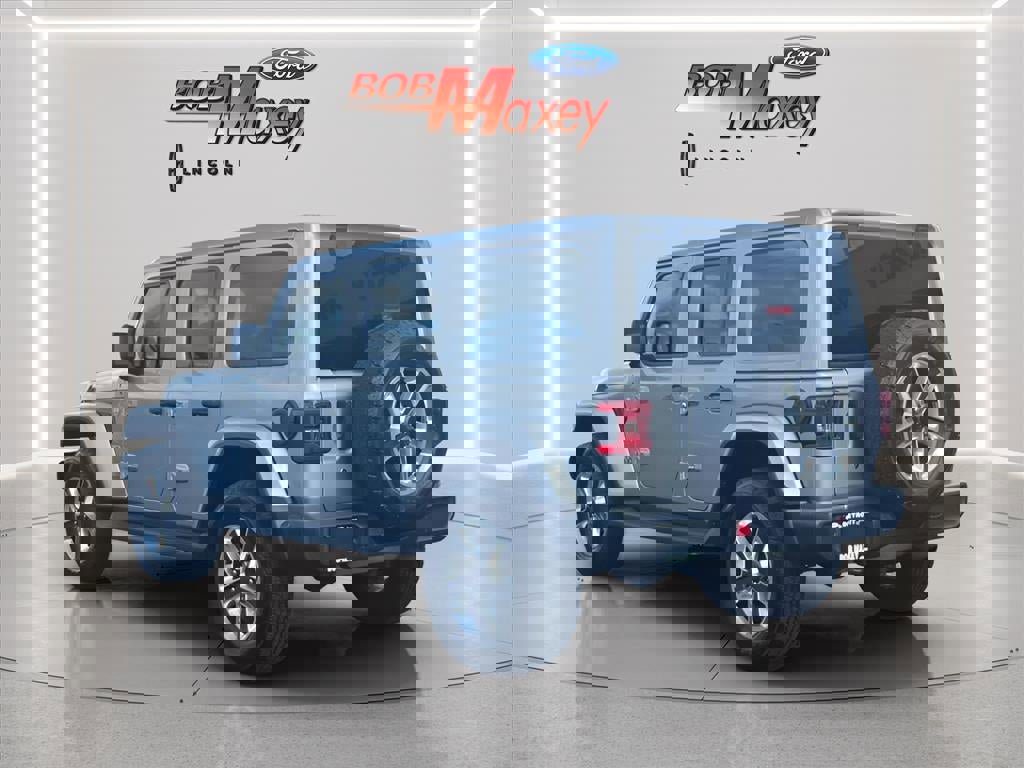 Used 2018 Jeep Wrangler Unlimited Sahara image 7