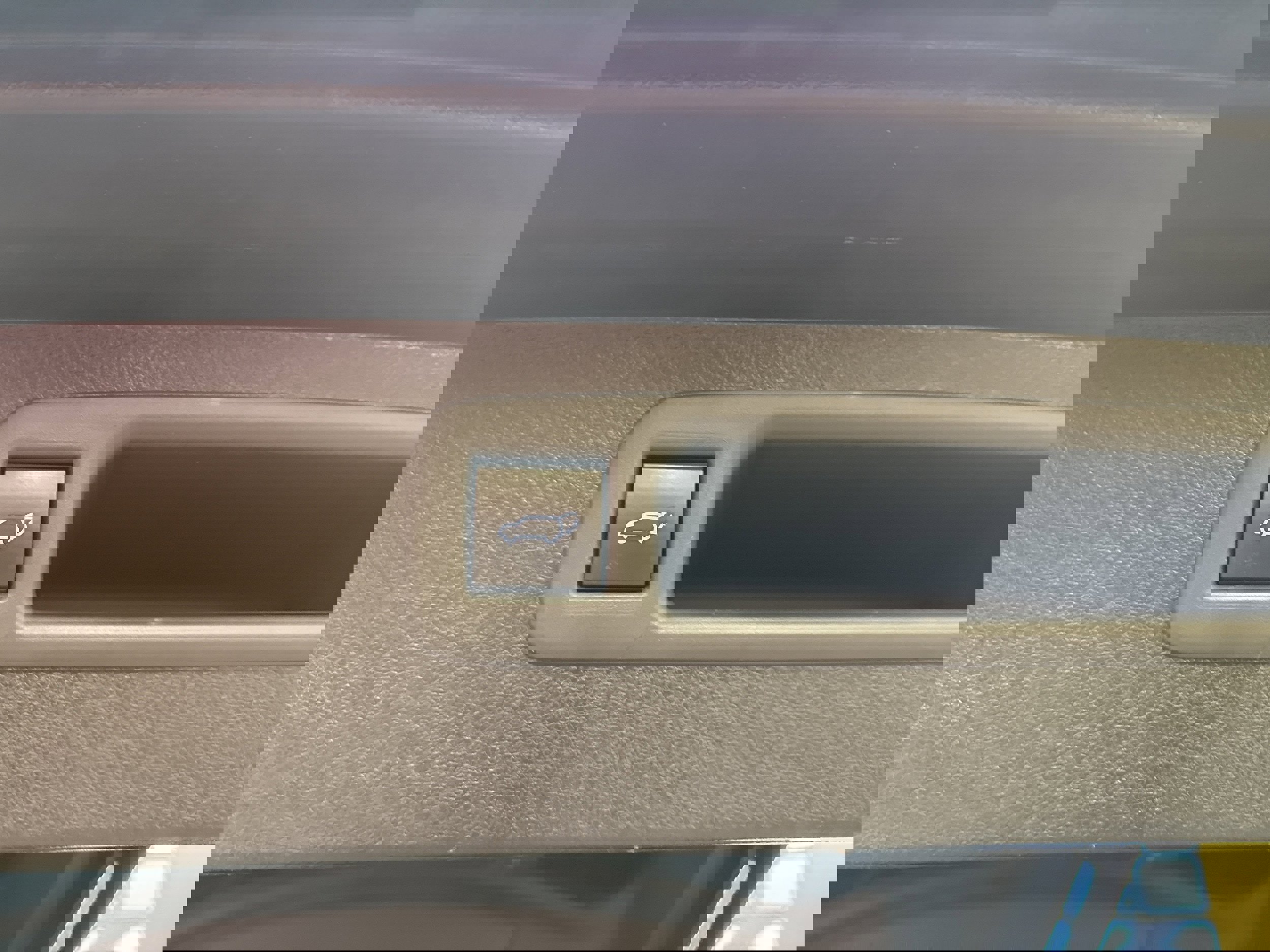 Used 2022 Toyota Highlander XSE image 25