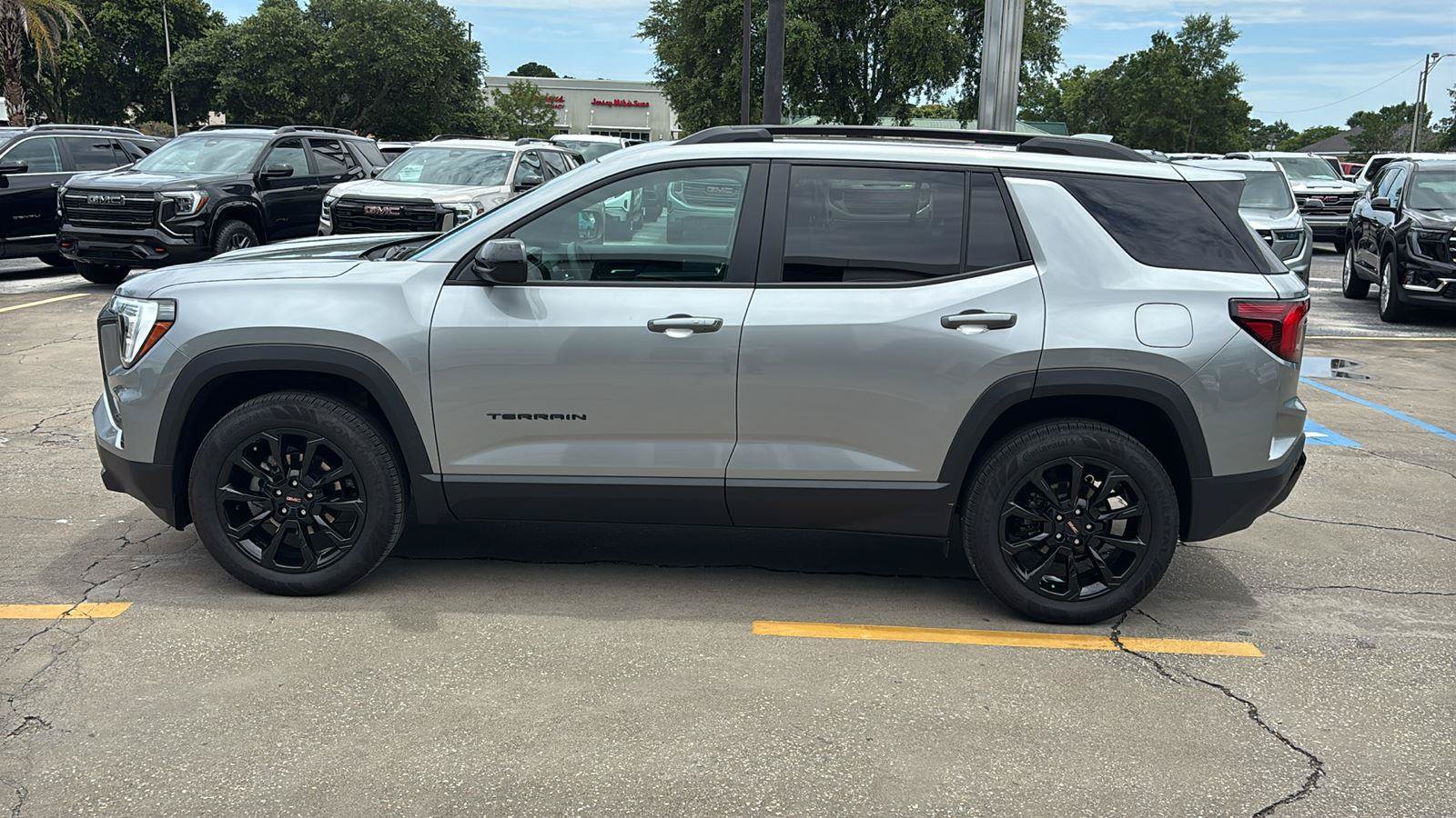 New 2026 GMC Terrain Elevation w/ Elevation Premium Package AWD/4WD image 4