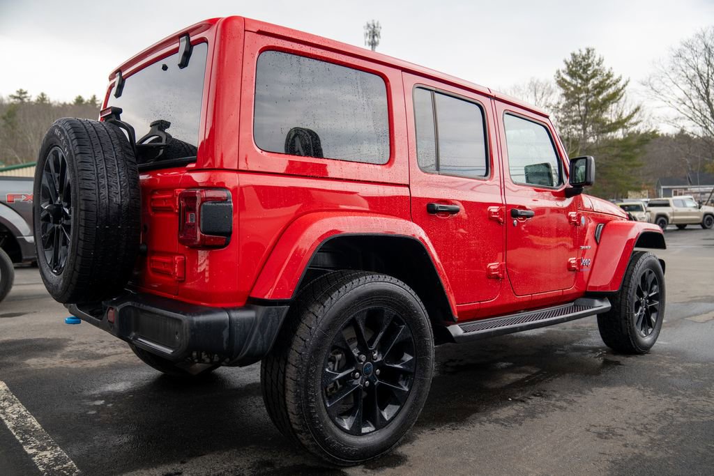 Used 2024 Jeep Wrangler Unlimited Sahara w/ Safety Group image 7