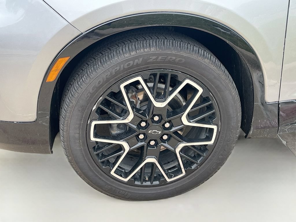 Used 2023 Chevrolet Blazer RS w/ Driver Confidence II Package FWD image 32