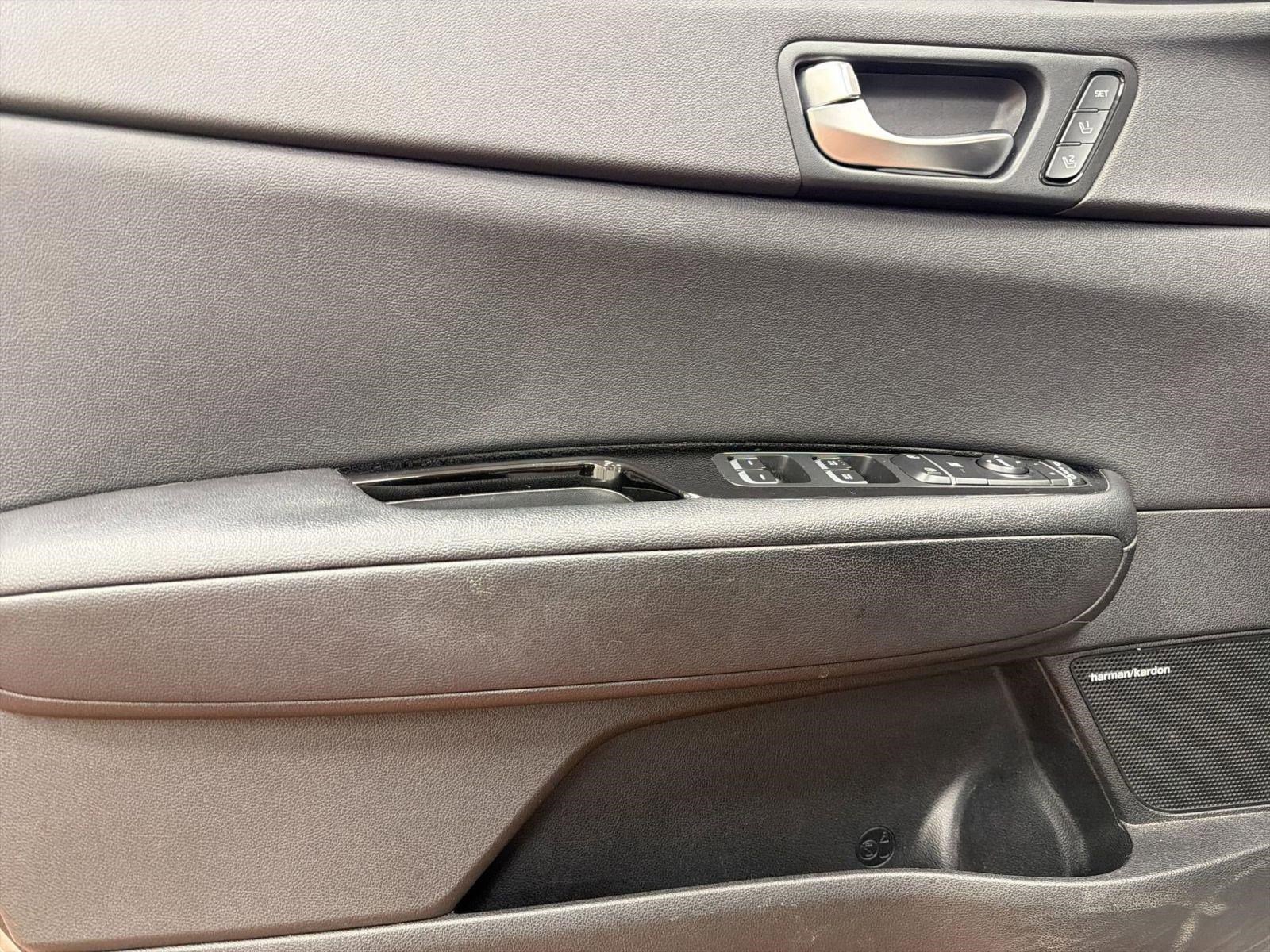 Used 2018 Kia Optima EX FWD image 12