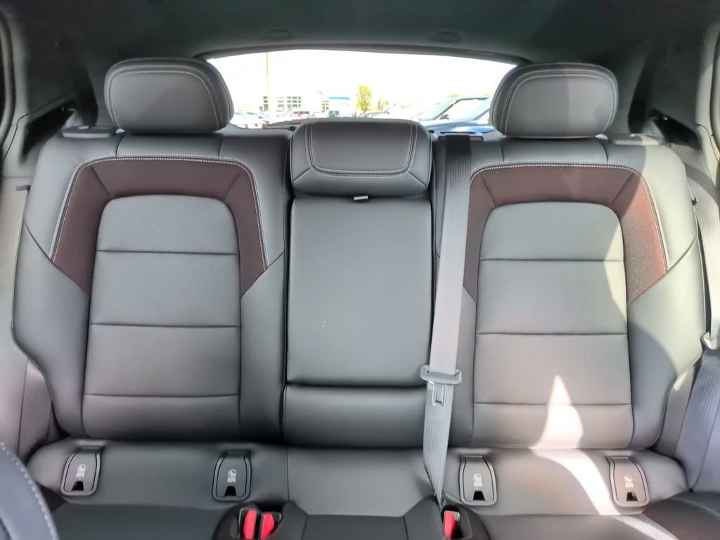 Used 2024 Chevrolet Equinox EV RS FWD image 29