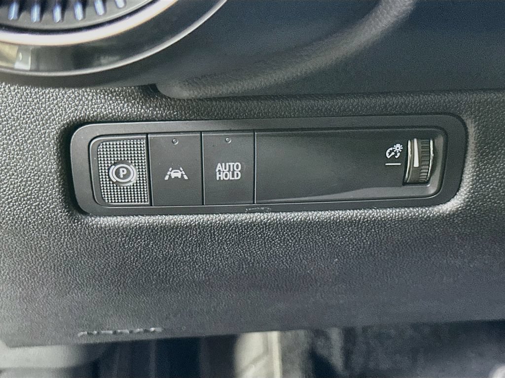 Used 2025 Chevrolet Equinox EV LT FWD image 21
