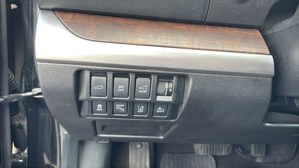 Used 2017 Subaru Outback 2.5i Limited image 15