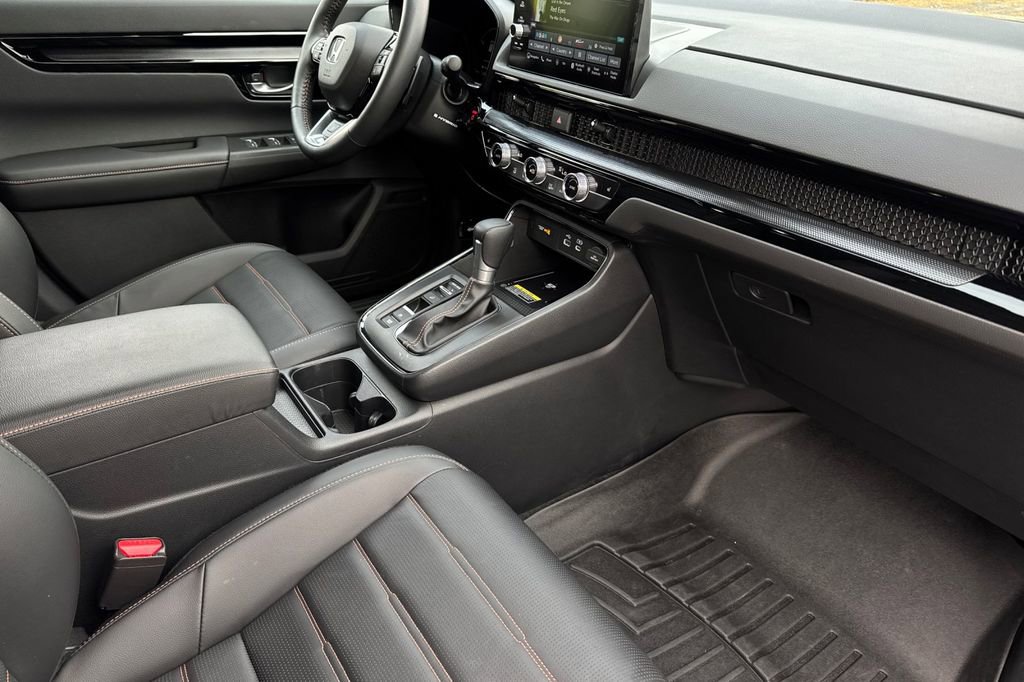Used 2024 Honda CR-V Sport Touring image 18