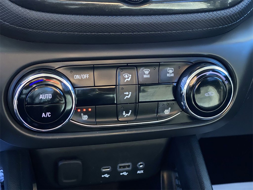 Used 2023 Chevrolet TrailBlazer LT w/ Convenience Package image 22