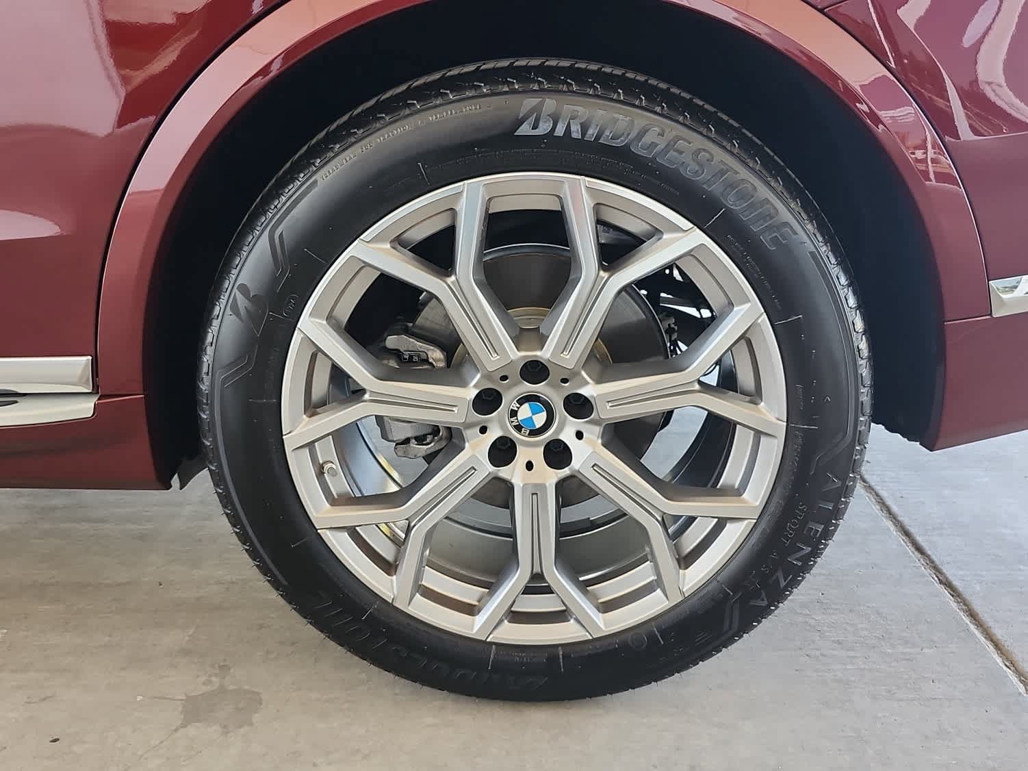 Used 2025 BMW X7 xDrive40i w/ Premium Package AWD/4WD image 10