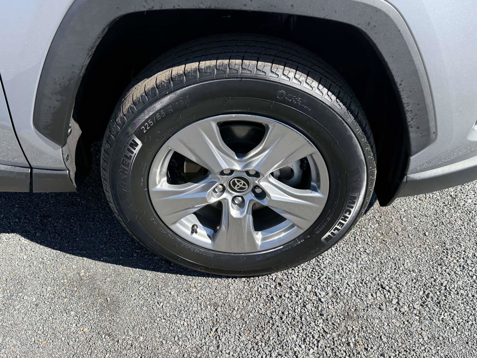 Used 2024 Toyota RAV4 XLE w/ Convenience Package AWD/4WD image 7