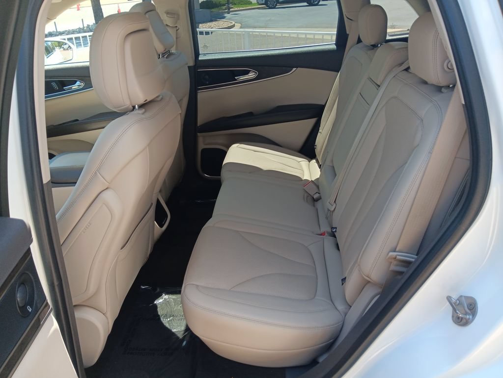 Used 2020 Lincoln Nautilus Reserve w/ Equipment Group 201A AWD/4WD image 25