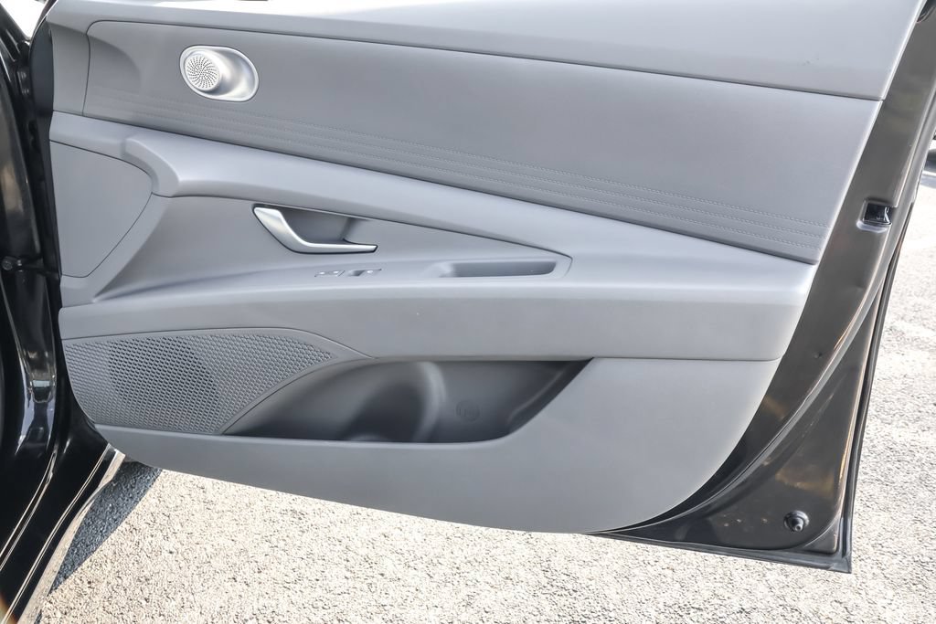 Certified 2024 Hyundai Elantra SEL FWD image 39