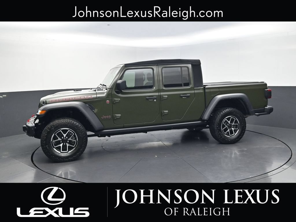 Used 2024 Jeep Gladiator Rubicon w/ Convenience Group AWD/4WD image 2