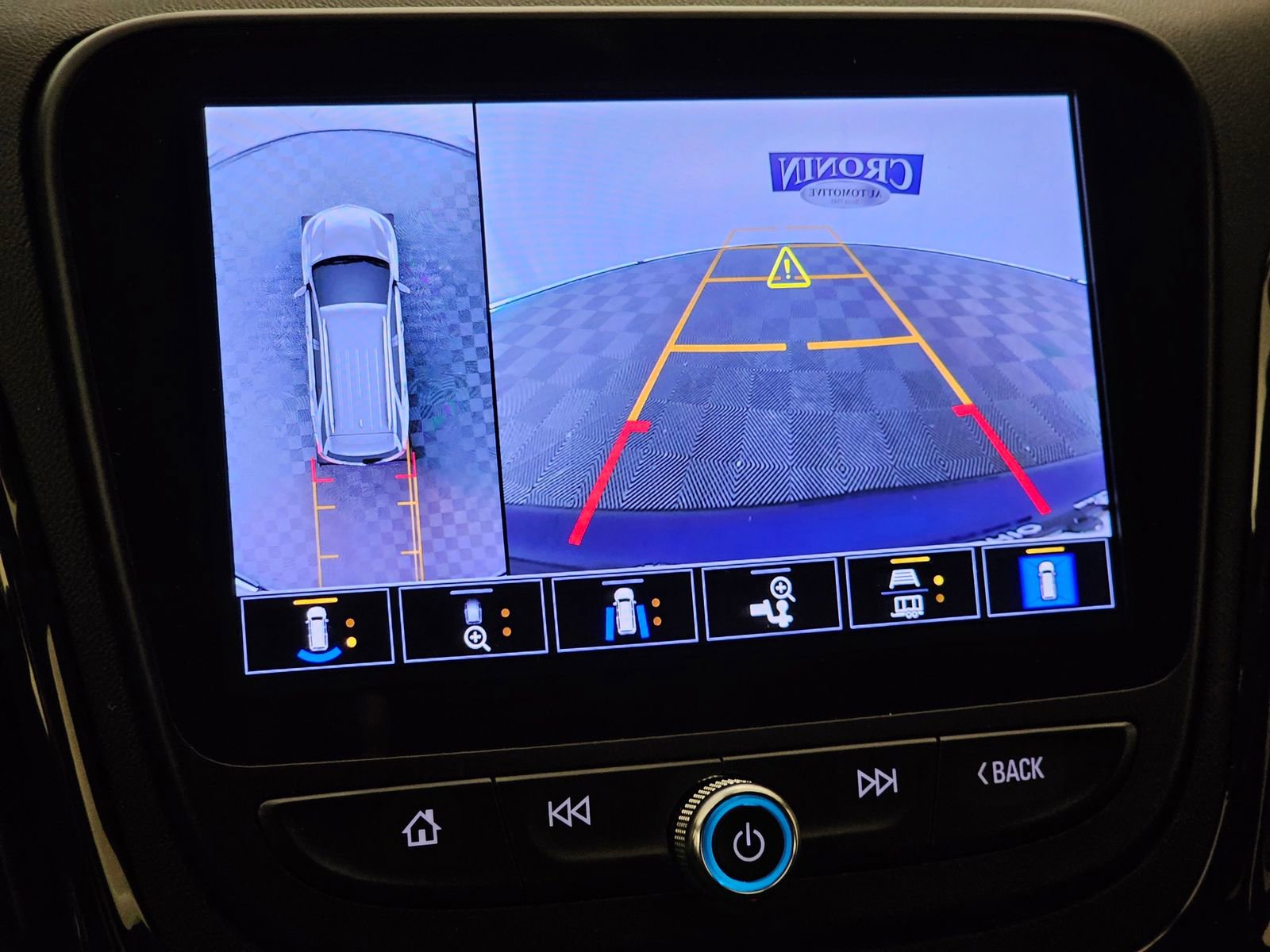 Used 2022 Chevrolet Equinox RS w/ Infotainment Package image 26