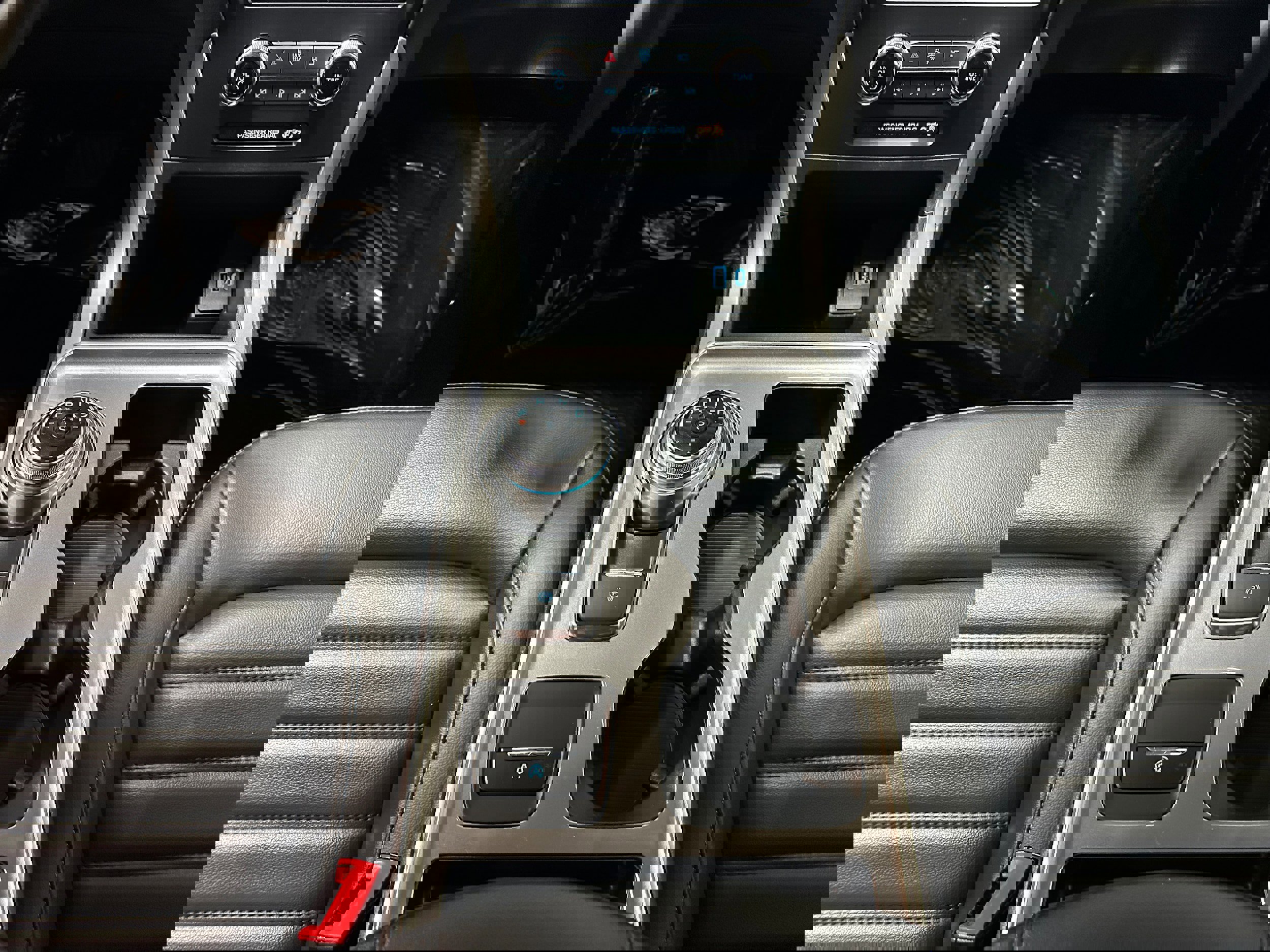 Certified 2024 Ford Edge SEL image 23