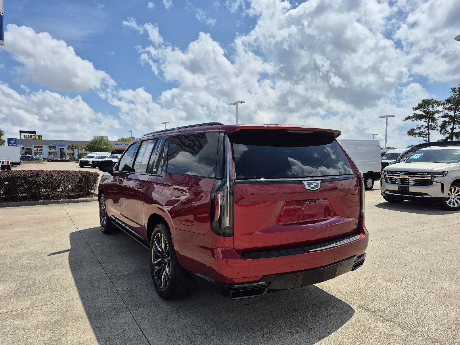 Used 2024 Cadillac Escalade ESV Sport w/ Touring Package image 21