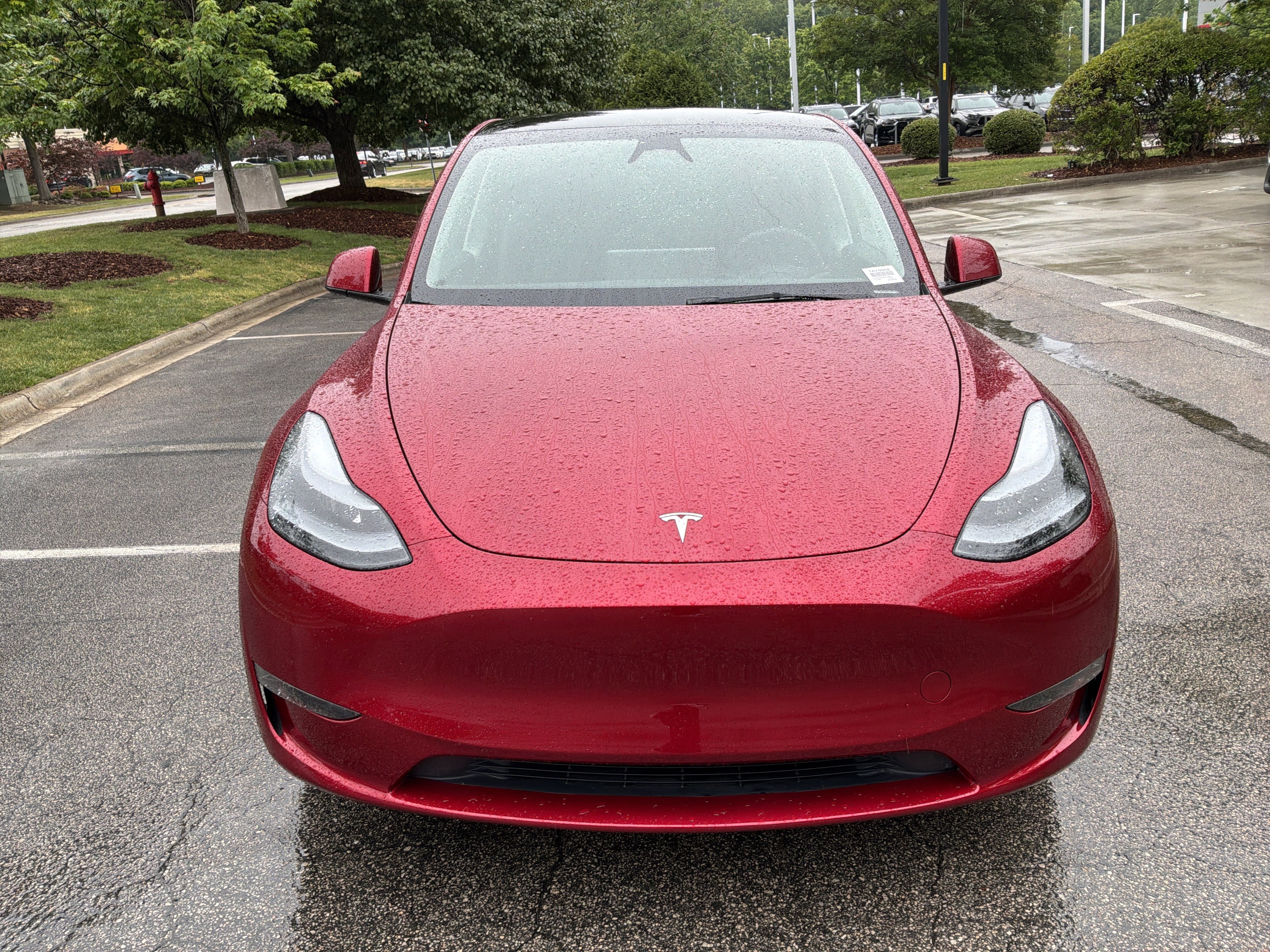 Used 2024 Tesla Model Y Long Range AWD/4WD image 3
