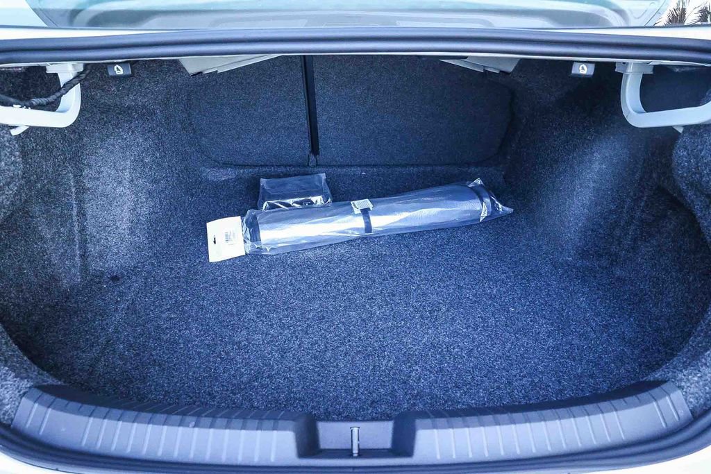 New 2026 Volkswagen Jetta SE FWD image 37