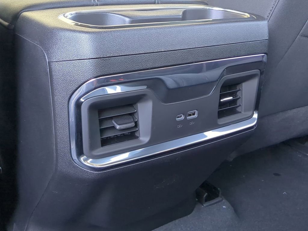 New 2026 GMC Sierra 1500 Elevation image 23