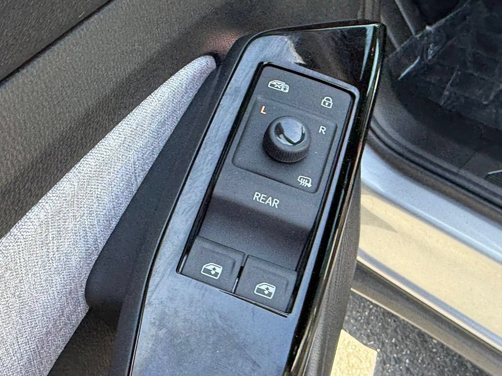 New 2026 Volkswagen ID.4 Pro RWD image 10