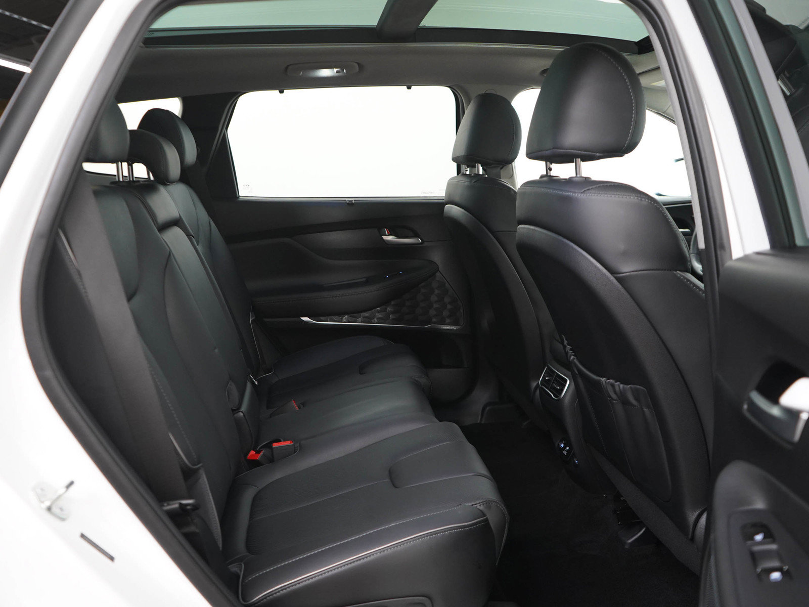 Used 2023 Hyundai Santa Fe Limited AWD/4WD image 12