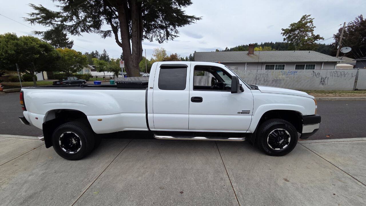 Used 2006 Chevrolet Silverado 3500 LT w/ Heavy-Duty Power Package RWD image 4
