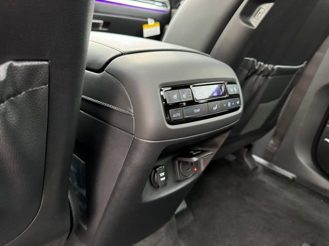 Used 2025 Hyundai Palisade Calligraphy image 27