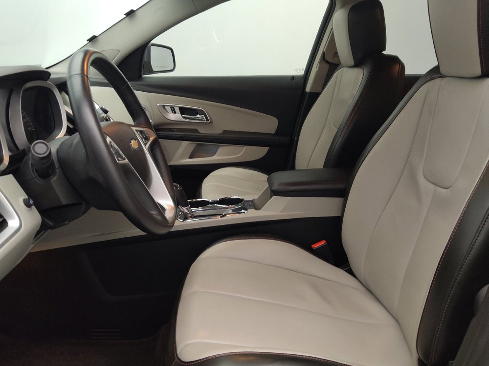 Used 2016 Chevrolet Equinox LTZ w/ Enhanced Convenience Package FWD image 17