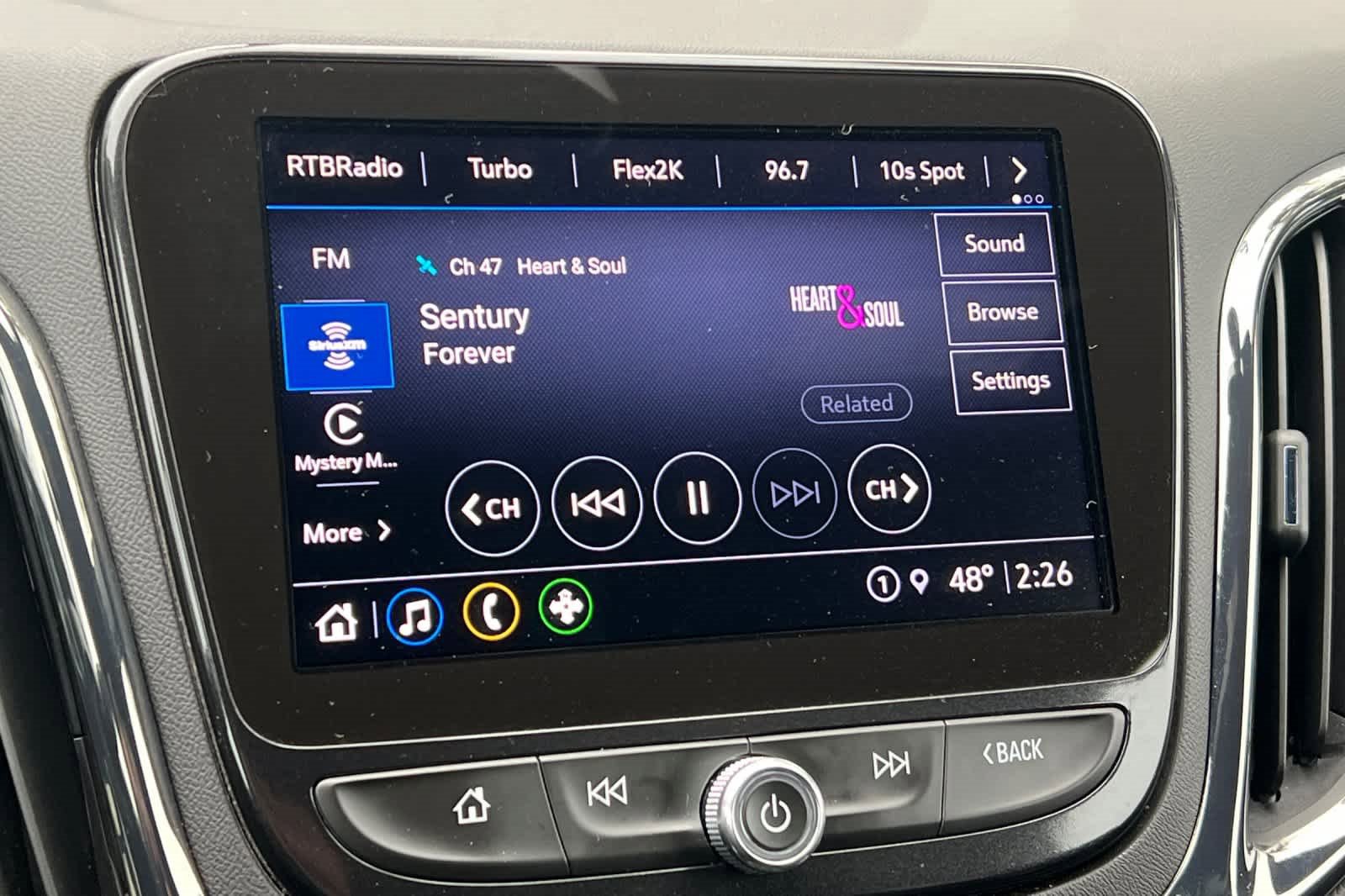 Used 2024 Chevrolet Equinox Premier image 18