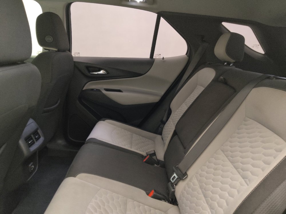 Used 2021 Chevrolet Equinox LS FWD image 18