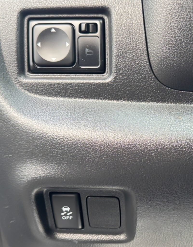 Used 2017 Nissan Versa S FWD image 21