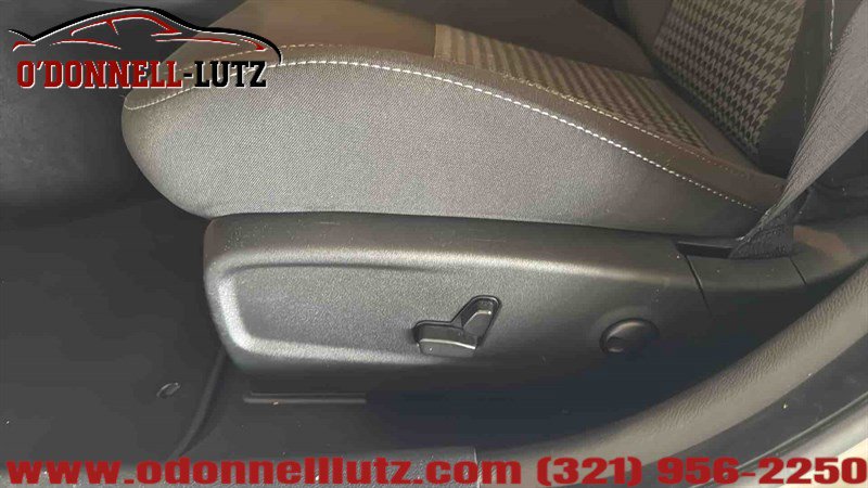 Used 2022 Dodge Charger R/T w/ Blacktop Package image 12