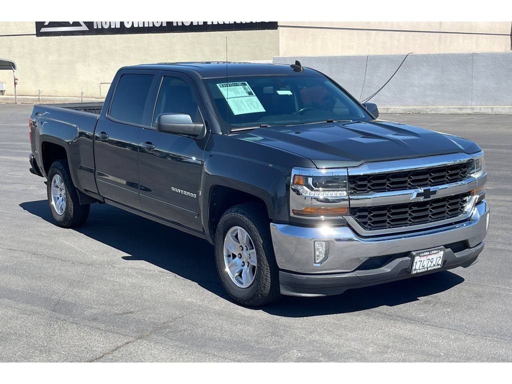 Used 2018 Chevrolet Silverado 1500 LT w/ All Star Edition RWD image 8