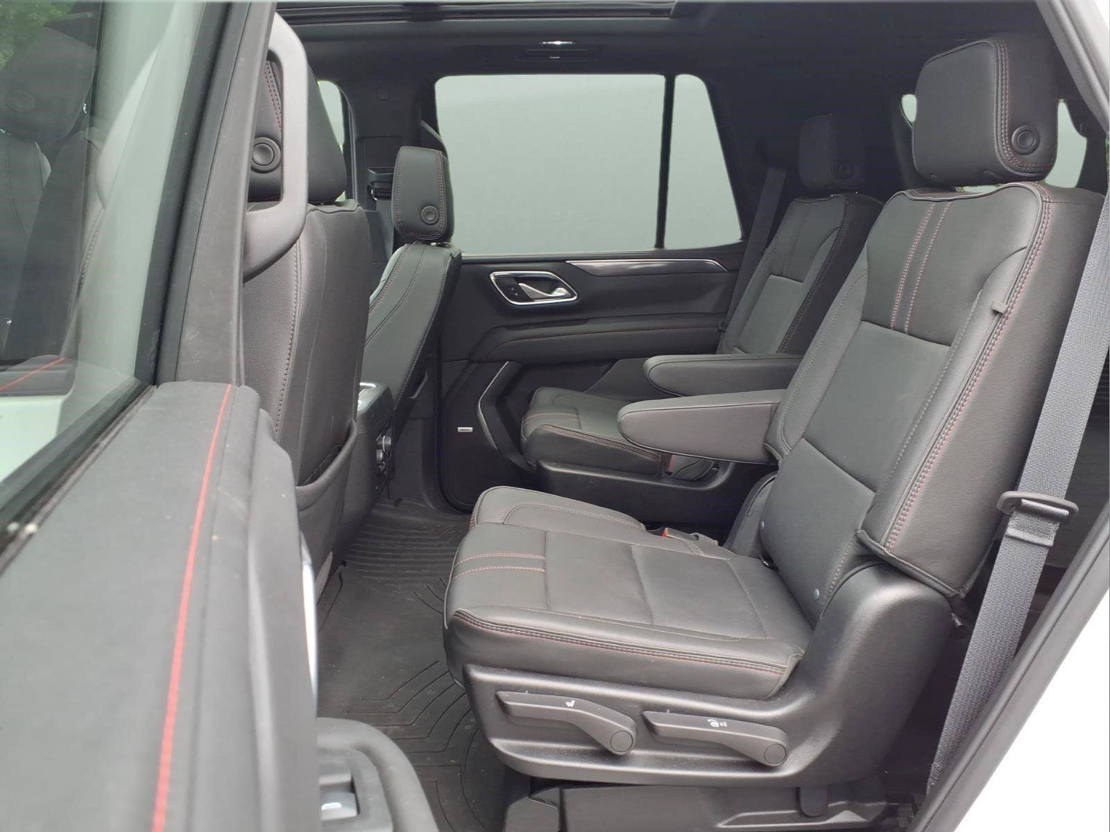 Used 2024 Chevrolet Tahoe RST w/ Luxury Package AWD/4WD image 15