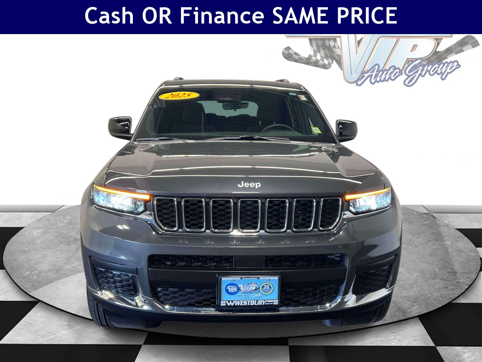 Used 2025 Jeep Grand Cherokee L Laredo AWD/4WD image 4