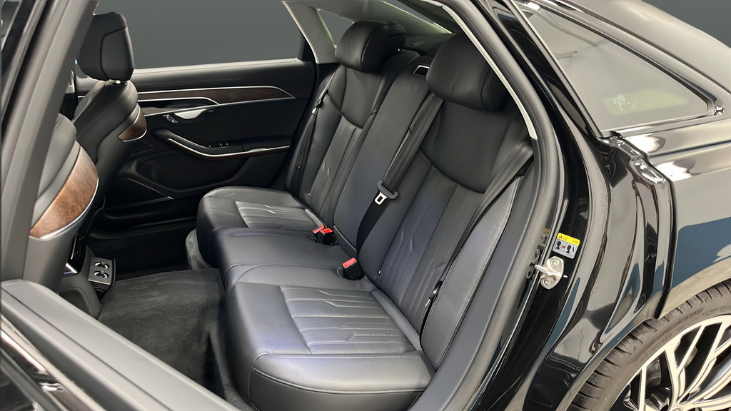 Used 2024 Audi A8 L 3.0T w/ Comfort Plus Package AWD/4WD image 23