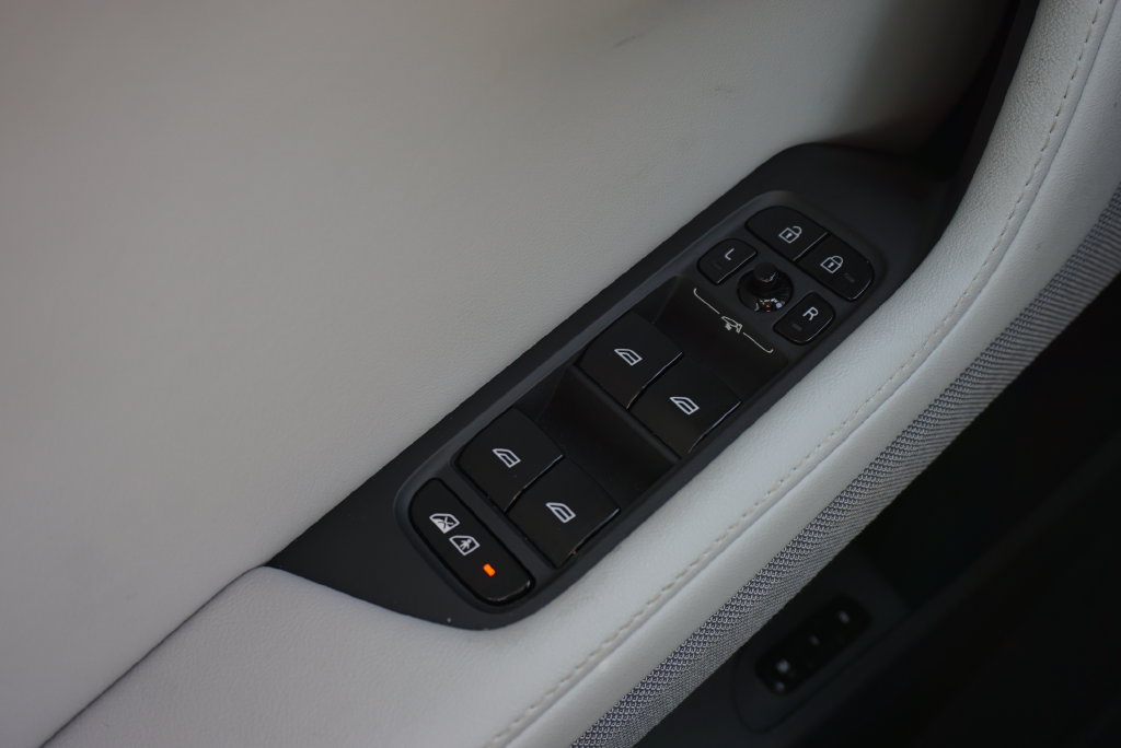 Used 2023 Polestar Polestar 2 w/ Pilot Pack AWD/4WD image 31