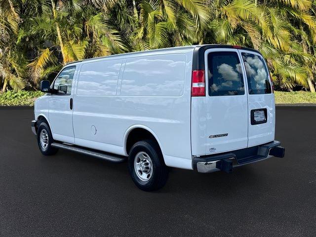 Used 2024 Chevrolet Express 2500 w/ Driver Convenience Package RWD image 7