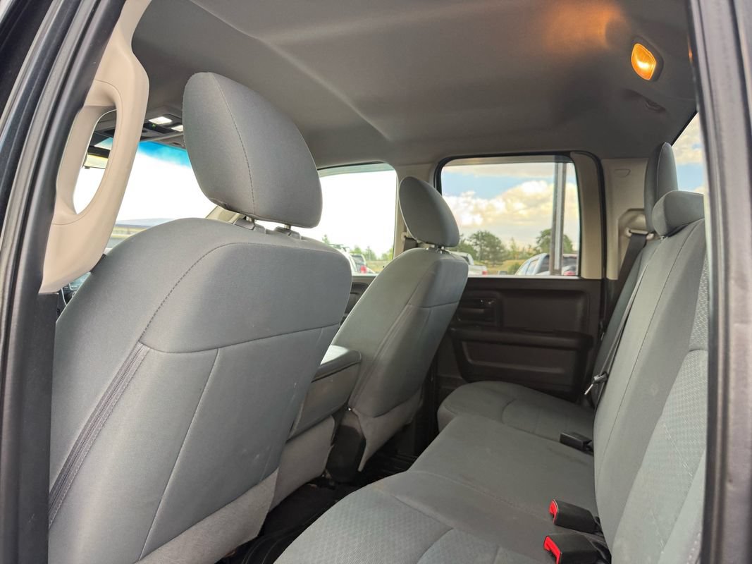 Used 2018 RAM 1500 Express w/ Express Value Package AWD/4WD image 22