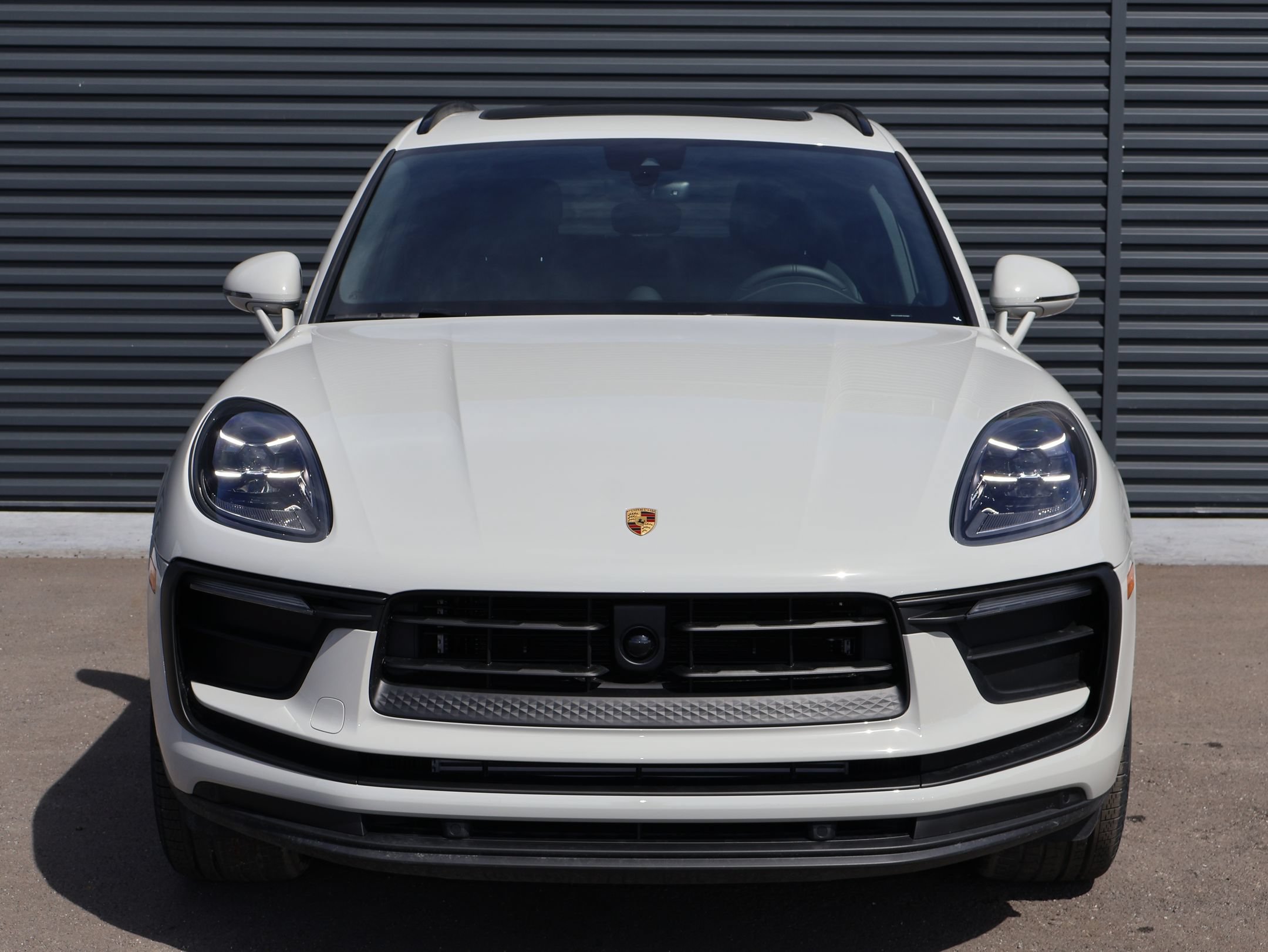 New 2026 Porsche Macan AWD/4WD image 6