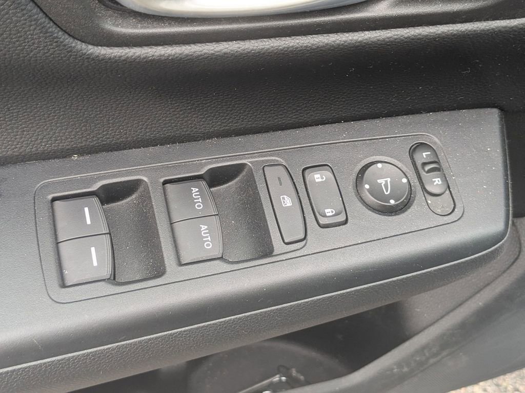 Used 2023 Honda CR-V Sport image 15