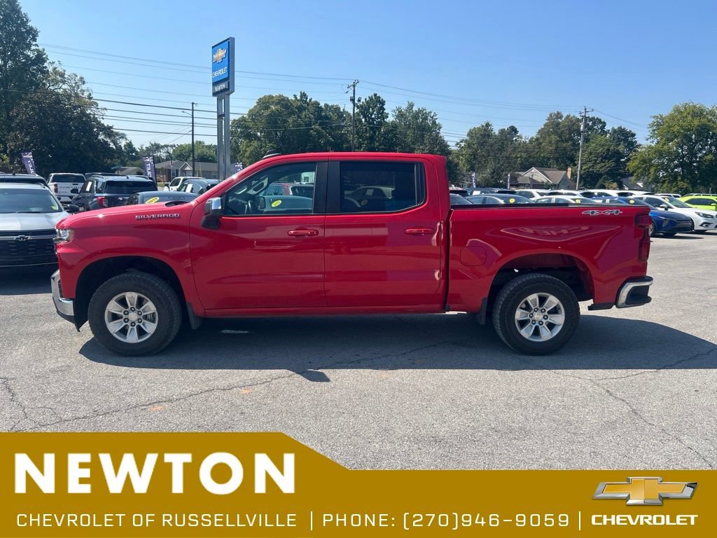 Used 2022 Chevrolet Silverado 1500 LT AWD/4WD image 11